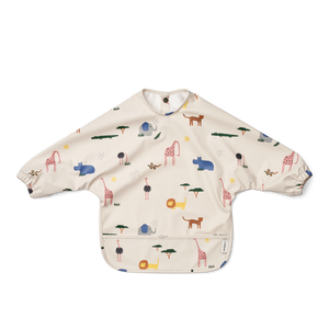 Liewood Lätzchen "Merle" im Safari Sandy Mix – wasserfestes Lätzchen mit Tiermotiven und Auffangtasche, 2er-Pack für Babys und Kleinkinder.