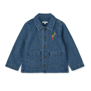 „KINSLEY Denim-Hemdjacke in Medium Blue Denim mit klassischem Button-Down-Kragen und Fronttaschen“
