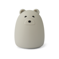 Liewood Nachtlicht "Winston" in Mr Bear Dove Blue – weiches, kabelloses Silikon-Nachtlicht in Bärenform für Kinderzimmer und Babybett.