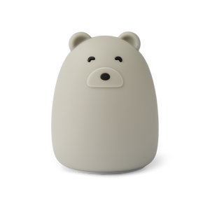 Liewood Nachtlicht "Winston" in Mr Bear Dove Blue – weiches, kabelloses Silikon-Nachtlicht in Bärenform für Kinderzimmer und Babybett.