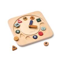 Liewood Aktivitätstafel „Karamo“ aus Holz – Motorikspielzeug mit Tiermotiven in Farbe Sandy für Babys und Kleinkinder