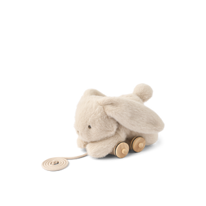Liewood Nachziehtier "Pera" – Plüsch-Hase aus recyceltem Polyester mit Holzrädern für Kleinkinder