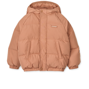 „Liewood Daunenjacke ‚Adalina‘ in Dusty Rose – warme Kinderjacke aus recycelten Materialien mit Kapuze, Reißverschluss und Daunenfüllung“