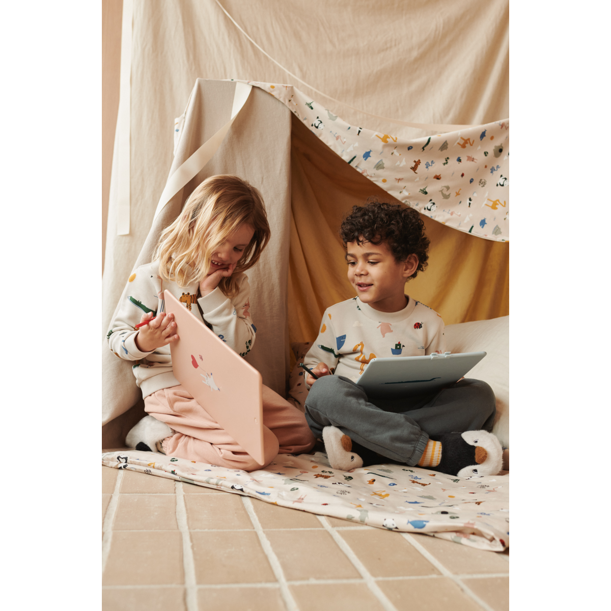 Liewood Magische Zeichentafel "Zora" | Croco / Dove blue