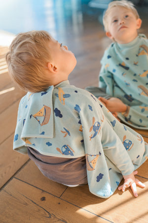 Little Casimir Lätzchen – Boo | Little Voyagers