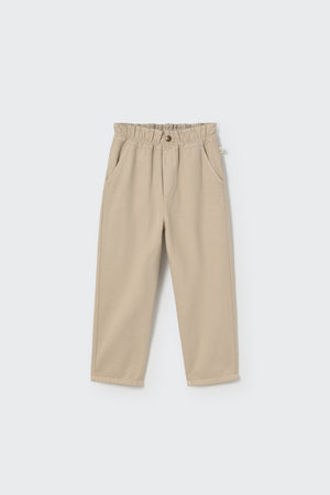 Kinderhose aus Bio-Twill in hellgrauem Stone – Cozmo Hose „Paola“ mit Gummibund