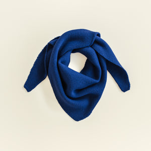 Hvid Dreieckstuch "Josephina" Cobalt Blue