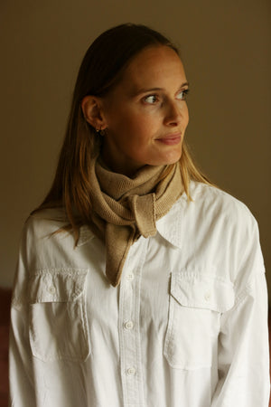Hvid Dreieckstuch "Josephina" Sand