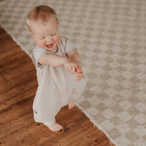 emma & noah Schlafsack mit Füssen aus Leinen 0.5 TOG Essenti – LILYA