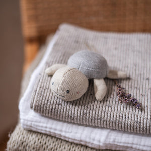 Ava & Yves Babyrassel Schildkröte | Grau