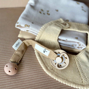 Saga Copenhagen Dummy Chain | Honey