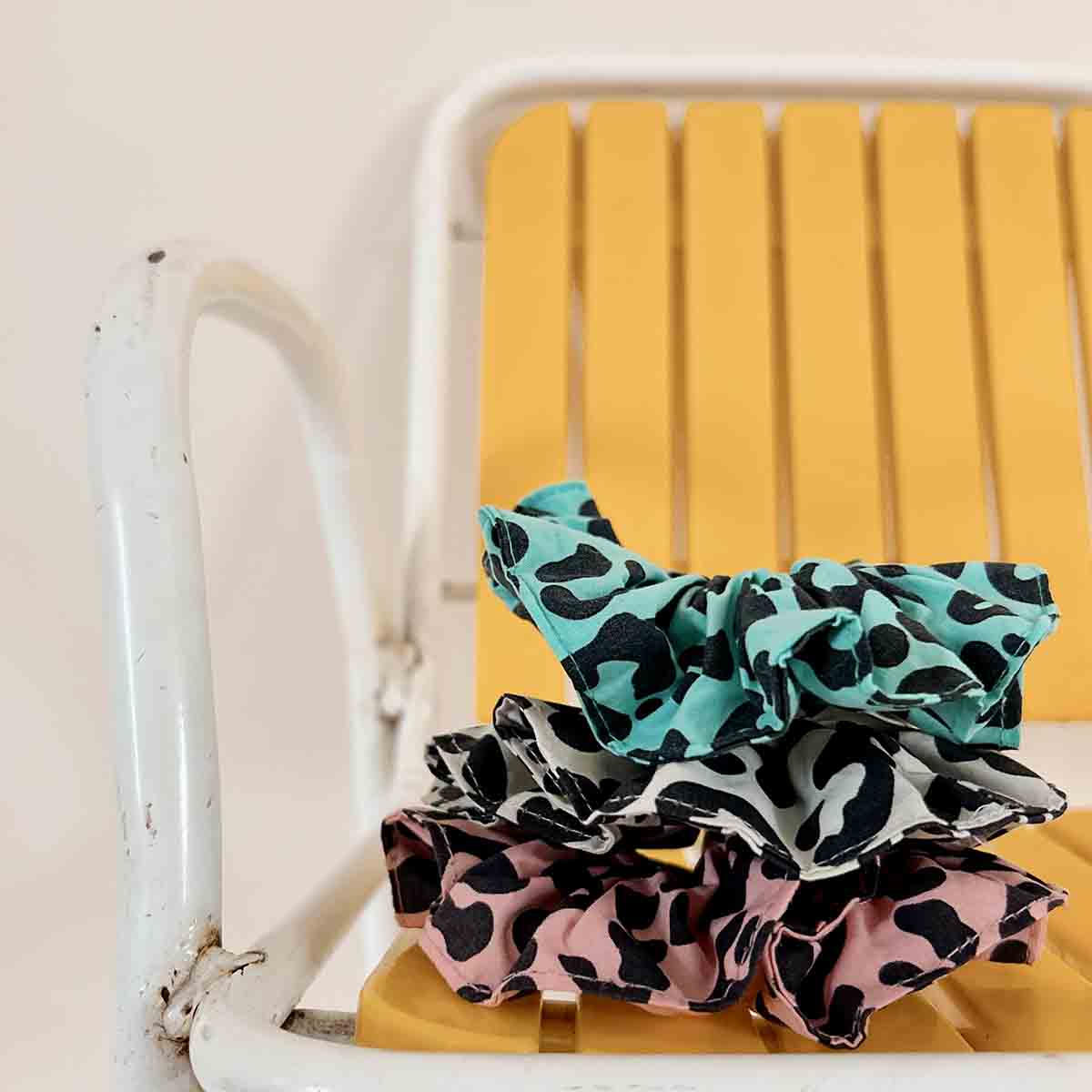 Rose in April Scrunchie "Chouchou" Schwarz