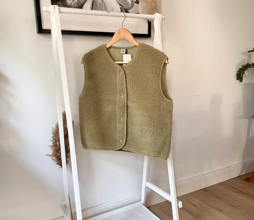 Alwero Erwachsene Bio Wollweste "TYB" | Pistachio Ultra Light