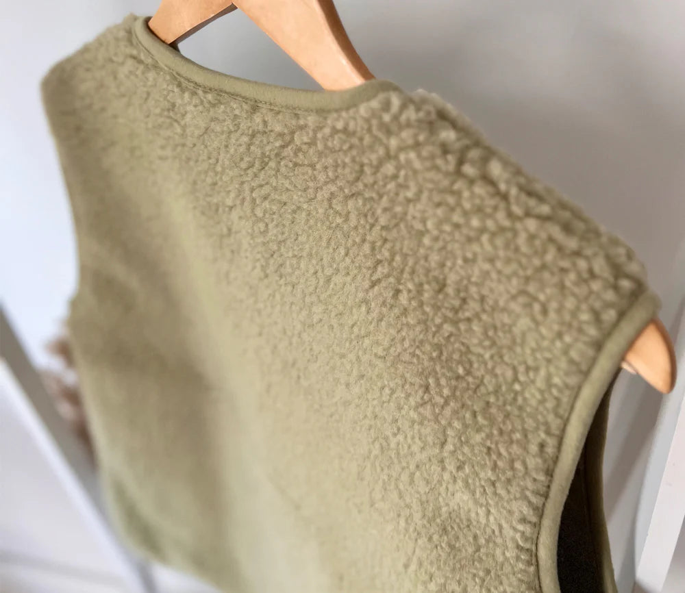 Alwero Erwachsene Bio Wollweste "TYB" | Pistachio Ultra Light