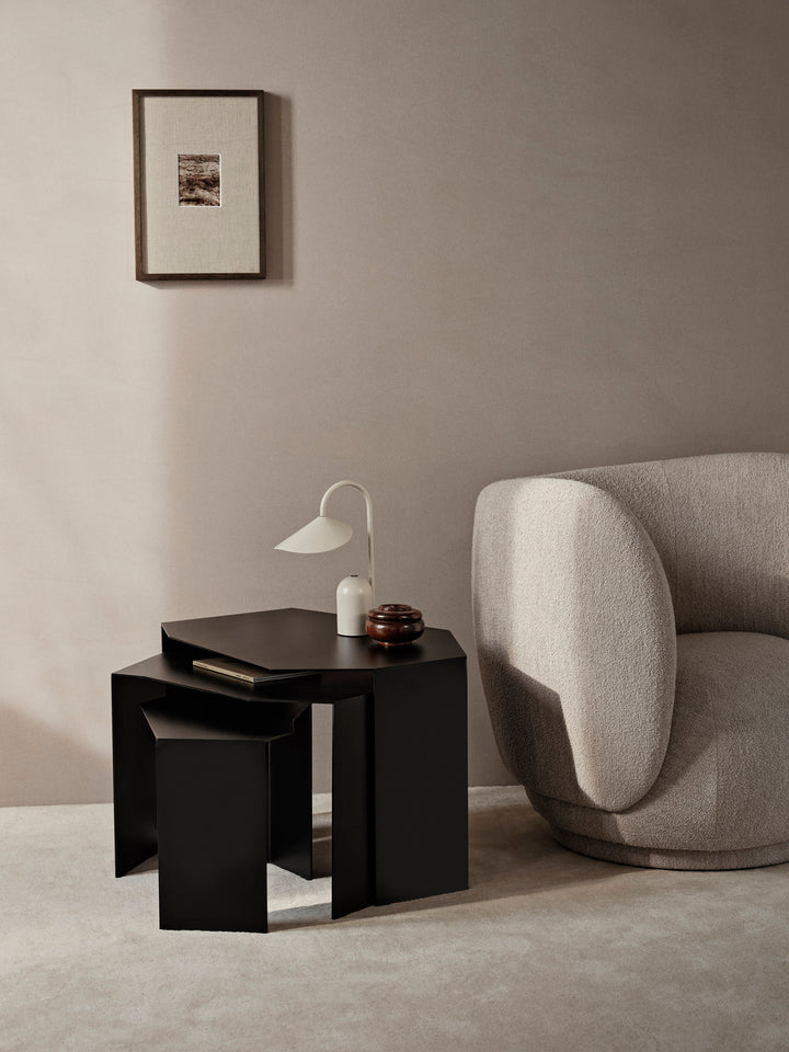 Ferm Living "Arum" Akku Tischleuchte Cashmere