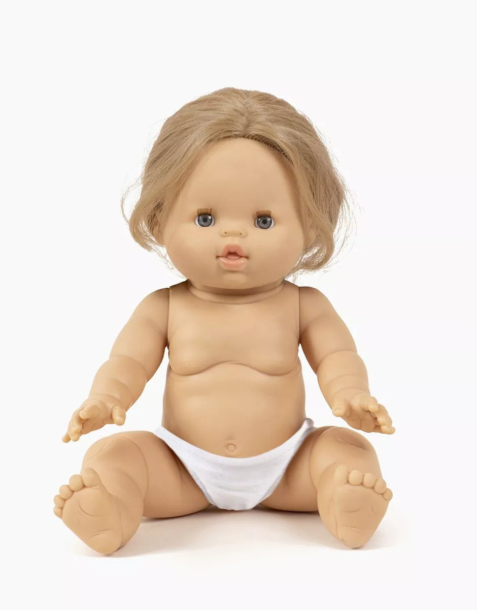 Minikane Gordi Puppe Alienor, 34 cm, detailreiche Babypuppe aus Vinyl in niedlicher Kleidung