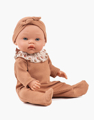 Minikane Puppe Iris 36 cm mit Schlafanzug und Stirnband