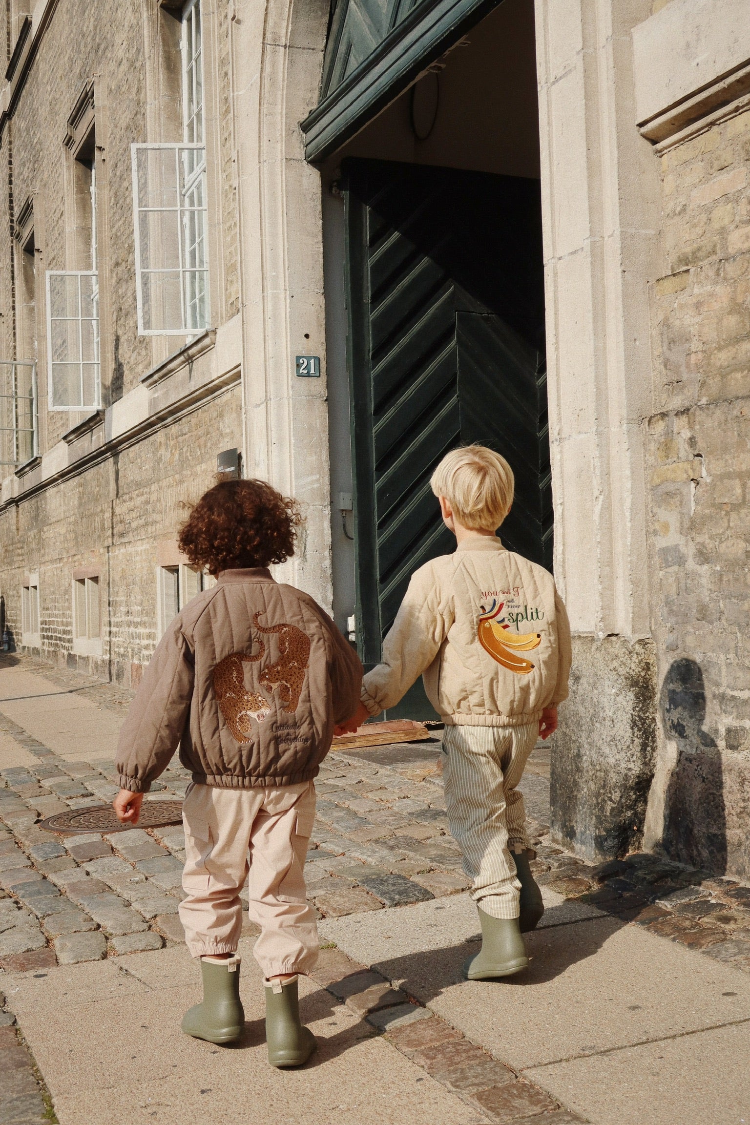 Konges Sløjd Bomberjacke "Juno" Walnut