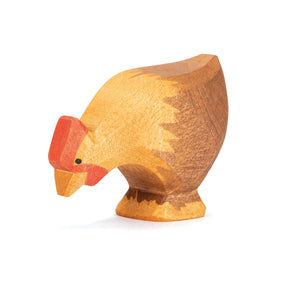 Ostheimer Holztier – Huhn braun pickend