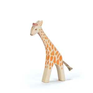 Ostheimer Holztier Giraffe klein gebeugt – Holz Tier Safari Spielzeug Kinder