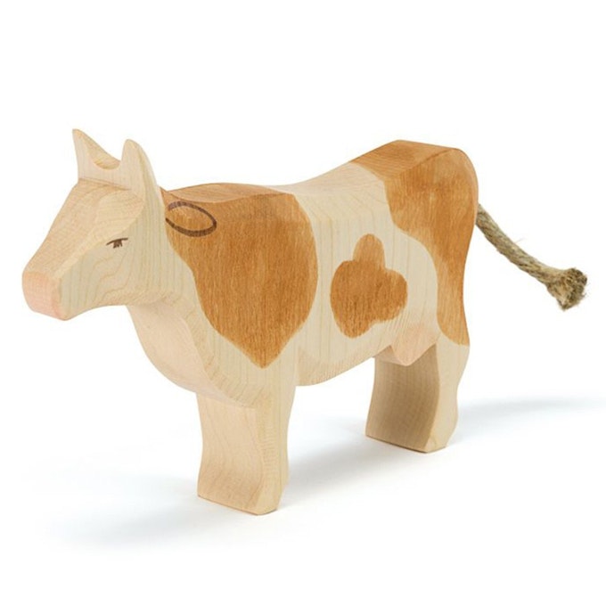 Ostheimer Kuh braun stehend