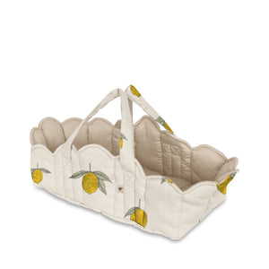 Beige Puppen Tragetasche von Konges Slojd mit Zitronen 