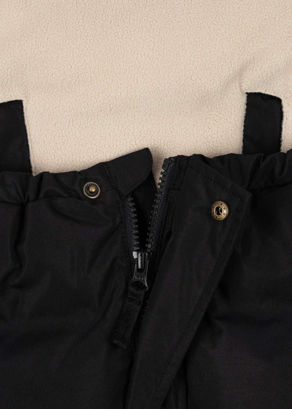 Konges Sløjd Fussack "Nemuri" Black