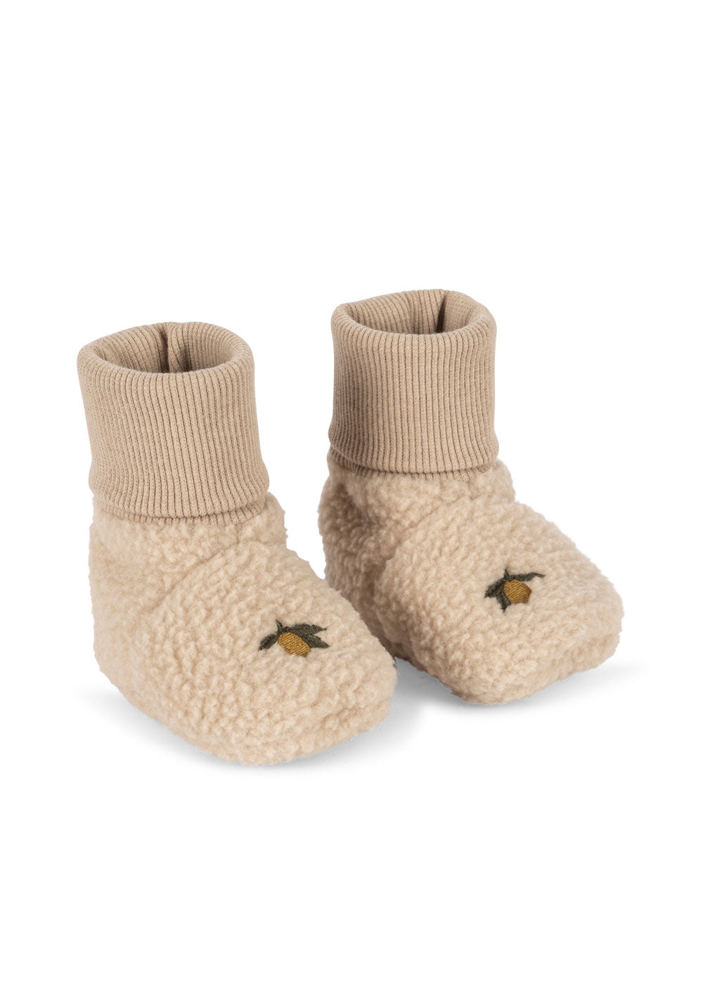 Konges Sløjd Babyschuhe „Safa“ aus Bio-Baumwolle in der Farbe Oxford Tan – weiche Erstlingsschuhe mit Bündchen für Neugeborene.