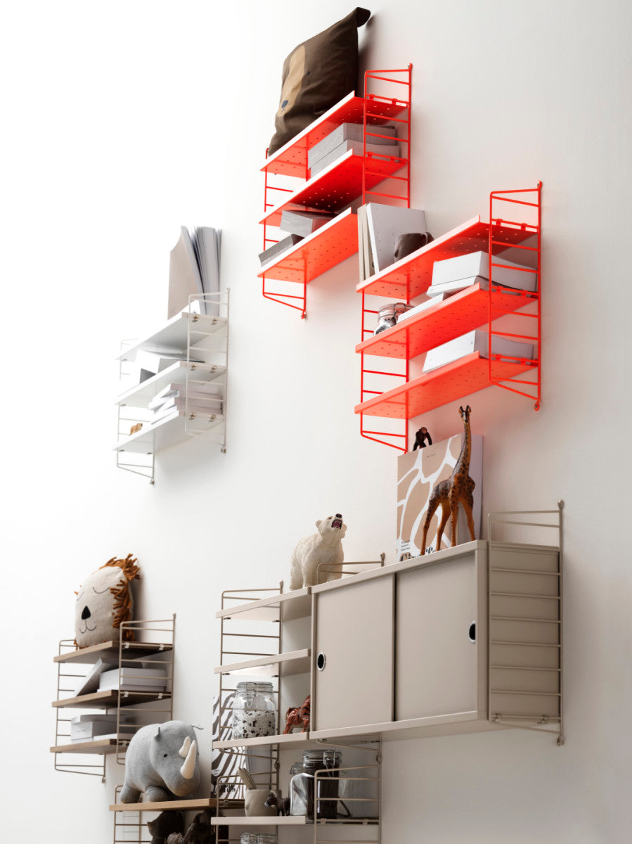 String Furniture Pocket Wandregal Esche/Weiss