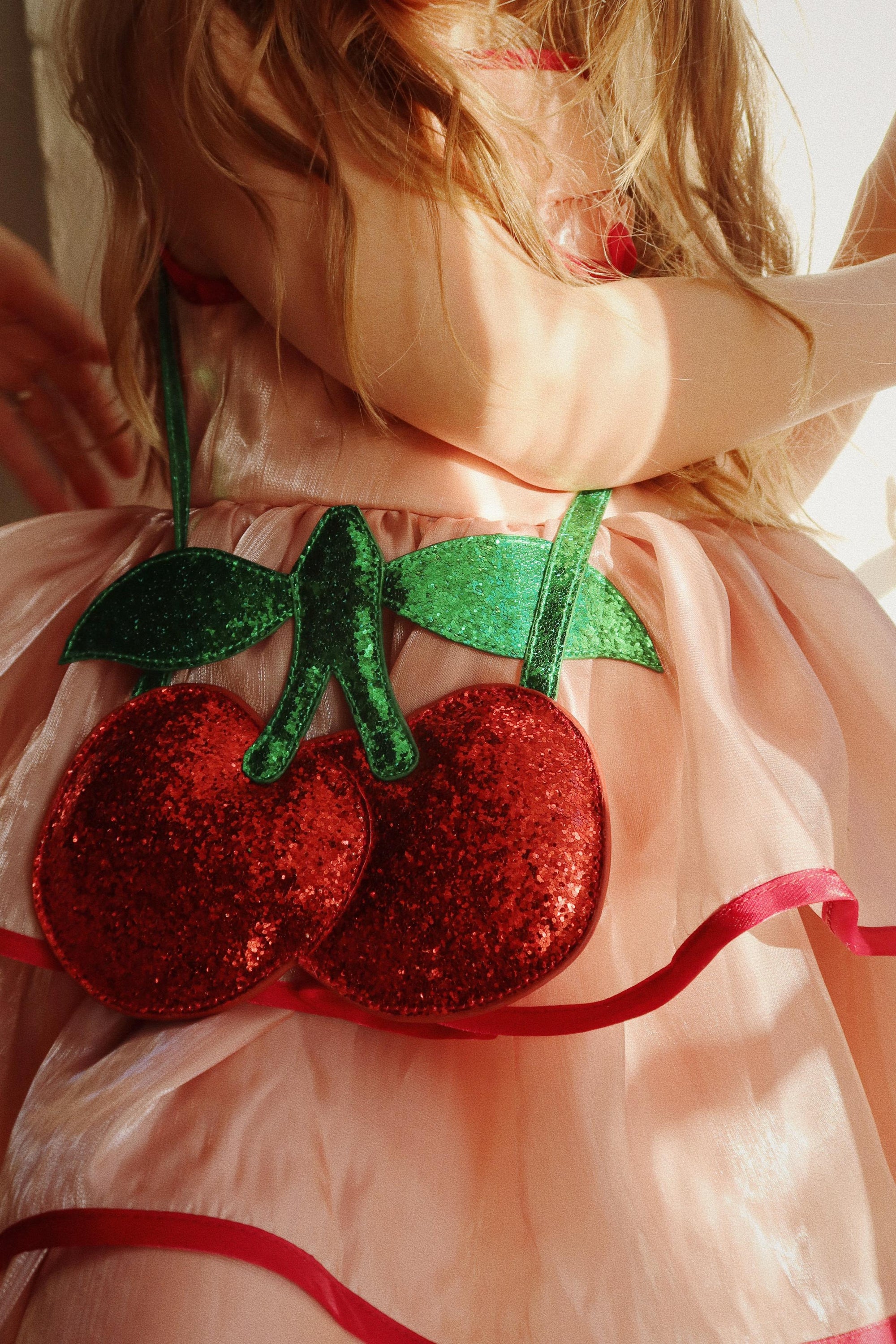 Konges Sløjd Umhängetasche "Cherry" Barbados Cherry