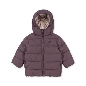 „Konges Sløjd Winterjacke 'Alpi' in Hortensia– warme, wasserabweisende Kinderjacke mit Kapuze und recycelter Thermolite®-Füllung“