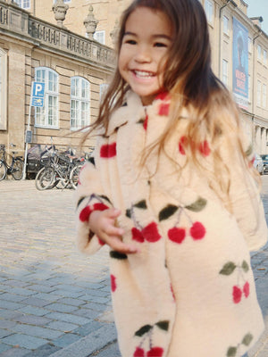 Konges Sløjd Fleece Mantel "Fuzzie" Ma Grande Cerise