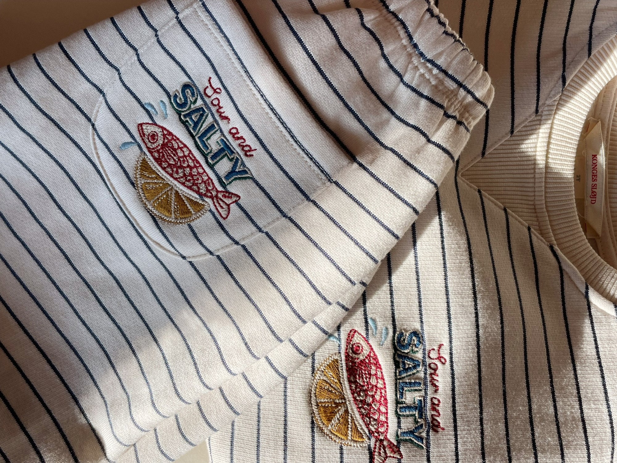 Konges Sløjd Sweatshirt "Amio" Captains Blue | Antique White